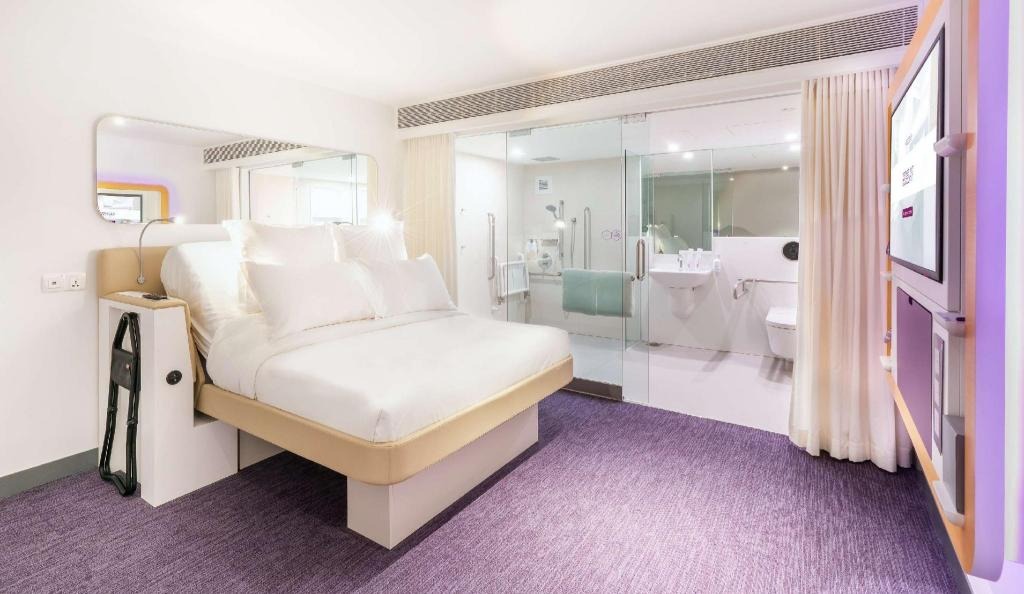 YOTELAIR Singapore Changi Airport Room